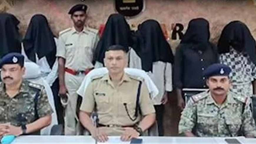 लातेहार: जबरन वसूली गिरोह के 6 सदस्य गिरफ्तार, पिस्टल और नकदी बरामद