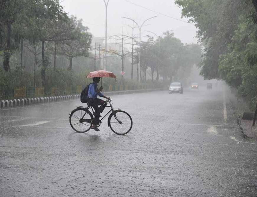 मॉनसून की वापसी: दशहरा पर यूपी-बिहार में होगी झमाझम बारिश, जानें राज्यों का मौसम