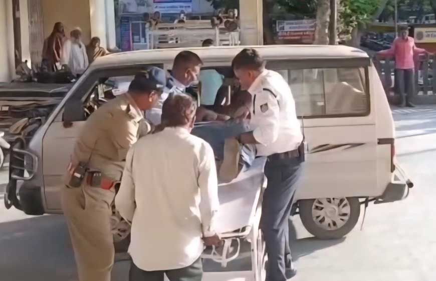 इंदौर की यातायात पुलिस ट्रैफिक ही नहीं संभालती, लोगों की जान भी बचाती है...