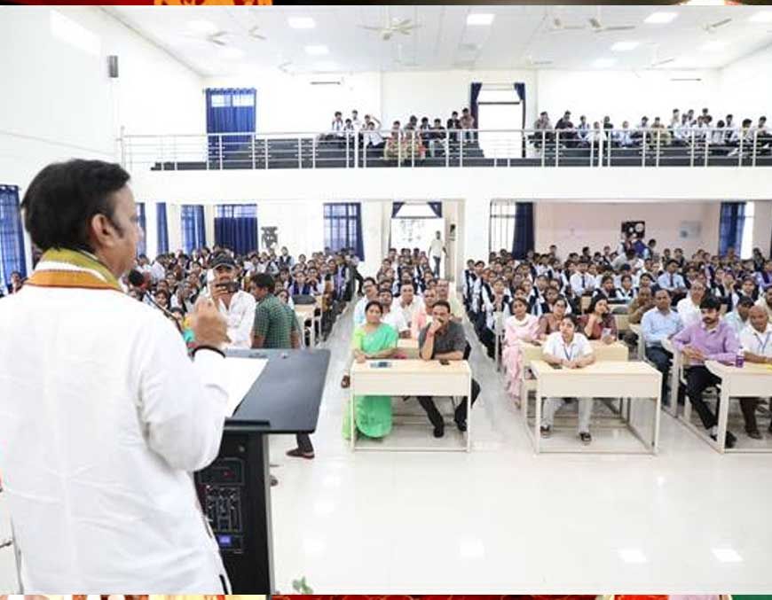 निरोगी काया तभी होगी जब हम स्वास्थ्य के प्रति जागरूक रहें : उप मुख्यमंत्री  शुक्ल