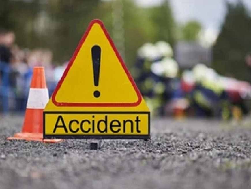 भिंड सड़क हादसा: ट्रक और दो बाइक की टक्कर में 5 लोगों की दर्दनाक मौत