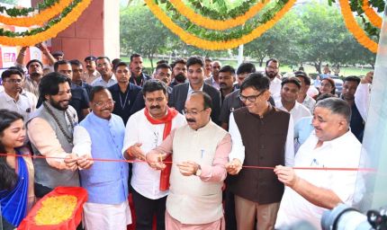 रायपुर : छत्तीसगढ़ में रजिस्ट्री हुई स्मार्ट, नवा रायपुर में देश का पहला अत्याधुनिक स्मार्ट पंजीयन कार्यालय शुरू