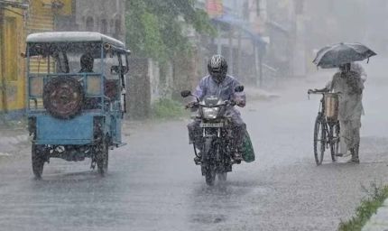 UP Weather Alert: अगले 2 दिनों में यूपी में भारी बारिश, इन राज्यों में गिर सकते हैं ओले!
