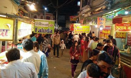 इंदौर की सराफा चौपाटी का भविष्य तय करेगा त्योहारी सीजन के बाद व्यापारियों और महापौर की बैठक