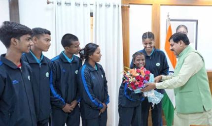 जर्मनी से पहले शहडोल पहुंचे ‘मिनी ब्राजील’ विचारपुर के खिलाड़ी, सीएम मोहन यादव ने किया सम्मान