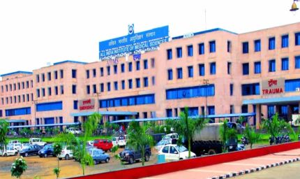 AIIMS घोटाला: करोड़ों की हेराफेरी में भोपाल के डॉक्टर समेत तीन पर कार्रवाई