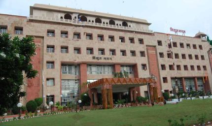 25 साल बाद राहत: राजस्थान में घटी बिजली दरें, आम जनता और उद्योगों को मिला तोहफ़ा