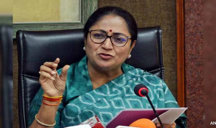 रजत जयंती पर हास्य योग का धमाका: ‘हंसते-हंसते स्वस्थ भारत’ समारोह में होंगी मुख्यमंत्री रेखा गुप्ता