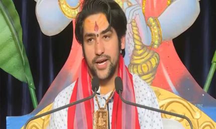 रायपुर में पंडित धीरेंद्र शास्त्री का संदेश: अधर्म के खिलाफ उठाना आवाज़ ही है सच्चा धर्म