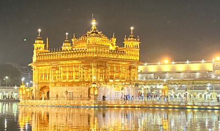 प्रकाश पर्व की भव्य तैयारी: अमृतसर में 3 लाख श्रद्धालु जुटेंगे, सजे कीर्तन दरबार, शहर हुआ रौशन