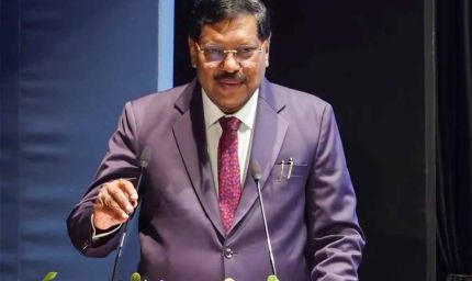 सुप्रीम कोर्ट का जूताकांड: CJI गवई ने तोड़ी चुप्पी, बोले- जो हुआ, उससे मैं स्तब्ध हूं