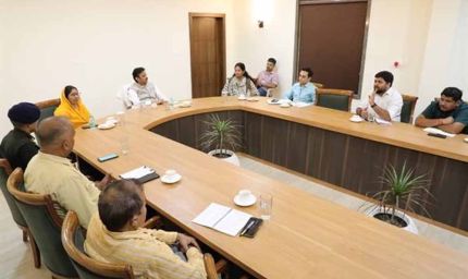 उप मुख्यमंत्री शुक्ल ने विकास कार्यों की समीक्षा की