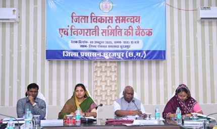 जनसेवा ही हमारा संकल्प - मंत्री लक्ष्मी राजवाड़े ने जनदर्शन में सुनी जनता की समस्याएँ, त्वरित निराकरण के दिए निर्देश