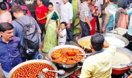 इंदौर के राजवाड़ा में रात में अफसरों की बैठक, व्यापारियों के साथ लिए गए 5 अहम फैसले