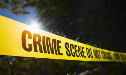 ताबड़तोड़ फायरिंग: पुलिस मुठभेड़ में दो अपराधी घायल, भारी मात्रा में हथियार बरामद