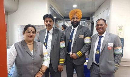 रेलवे के फिरोजपुर मंडल ने पेपरलेस यात्रा के लिए प्रेरित करने हेतु एक विशेष जन-जागरूकता अभियान शुरू किया