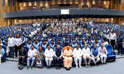 प्रतिभाशाली युवाओं से भरा उत्तर प्रदेश ‘विकसित भारत’ के निर्माण में निभाएगा अग्रणी भूमिका : सीएम योगी