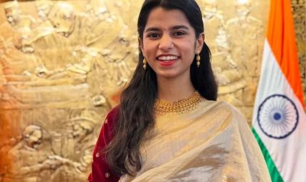 लोकगायिका मैथिली ठाकुर ने थामा बीजेपी का दामन, बिहार विधानसभा चुनाव में उतरने की अटकलें तेज