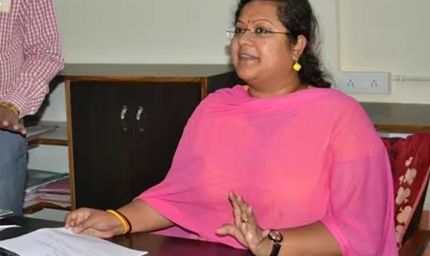 सौम्या चौरसिया पर आय से अधिक संपत्ति का शिकंजा, EOW ने दाखिल की 8000 पेज की चार्जशीट