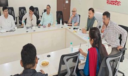 यात्रियों से टिकिट की नियत राशि से ज्यादा वसूलने वाली बसों पर हो सख्त कार्रवाई : परिवहन मंत्री सिंह