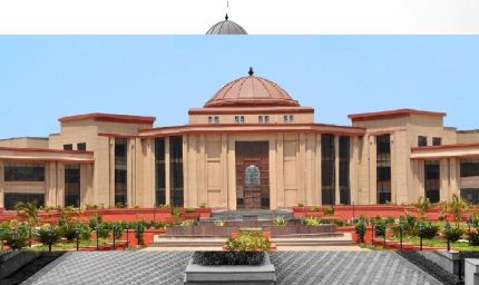 HIV पॉजिटिव मां का भेद उजागर करने पर हाई कोर्ट सख्त, नवजात पर लिखी पहचान के लिए 2 लाख मुआवजा