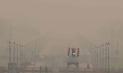 दिल्ली की हवा बनी जहरः सांस लेना हुआ मुश्किल, पंजाब-हरियाणा में भी बिगड़ा AQI स्तर