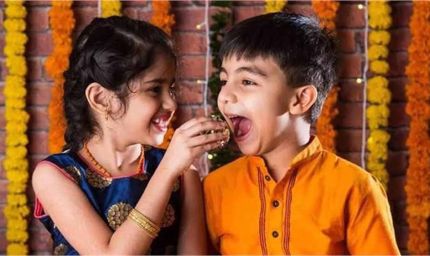 भाई दूज 2025: सिर्फ 2 घंटे 15 मिनट का शुभ मुहूर्त, जानिए सही दिशा और तिलक का तरीका