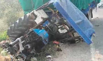 फगवाड़ा हादसा: इनोवा और ट्रैक्टर-ट्रॉली की भीषण टक्कर, देखिए कैसे उड़ गए वाहन