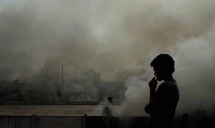 उत्तर भारत में बढ़ते प्रदूषण पर कांग्रेस का निशाना: अब हवा नहीं, ज़हर सांसों में घुल रहा है