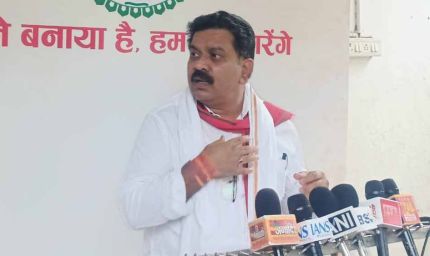 21 नक्सलियों के आत्मसमर्पण का गृह मंत्री विजय शर्मा ने किया स्वागत, कहा- निर्धारित समय तक समाप्त होगा नक्सलवाद
