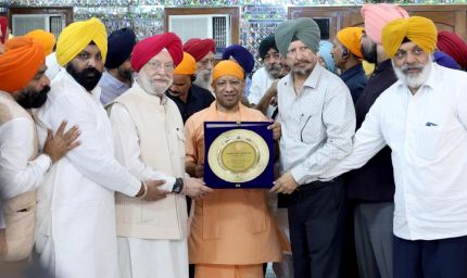 काशी गंगा महोत्सव में भजनों से भक्ति रस की सरिता बहाएंगे हंसराज रघुवंशी