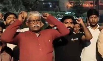 CM योगी पर अभद्र टिप्पणी से मचा बवाल, हिंदूवादी संगठन ने घेरा लड़की का घर