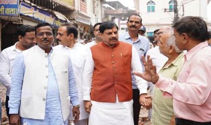 स्वप्रेरणा से मार्ग चौड़ीकरण के लिए स्वत: निर्माण हटाने वाले पात्र नागरिकों को प्रधानमंत्री आवास योजना का लाभ प्रदान किया जाएगा : मुख्यमंत्री डॉ. यादव