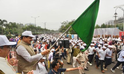 सीएम मोहन यादव ने साइबर जागरूकता रैली को हरी झंडी दिखाकर किया रवाना