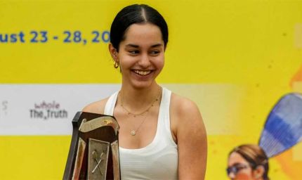 गत चैंपियन टिन्नी गिलिस को हराकर अनाहत सेमीफाइनल में