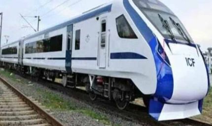 वंदे भारत एक्सप्रेस के पायलट की हरकत देख यात्रियों के उड़े होश, रेलवे में मचा हड़कंप!