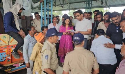 प्याज दो रुपए किलो, किसान बेहाल! बोले- ट्रक का किराया भी नहीं निकल रहा