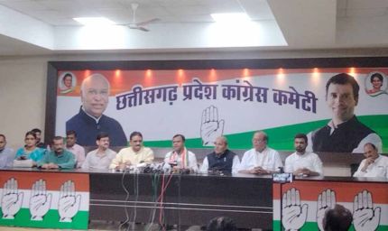 PM मोदी के छत्तीसगढ़ दौरे पर सियासत गर्माई: PCC चीफ बैज के 21 सवालों से बढ़ी हलचल