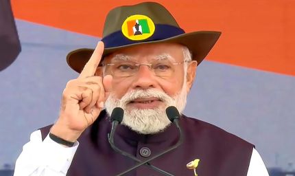 PM बोले: हमने मुलायम-प्रणब का किया सम्मान, कांग्रेस आंबेडकर का भी करती रही अपमान