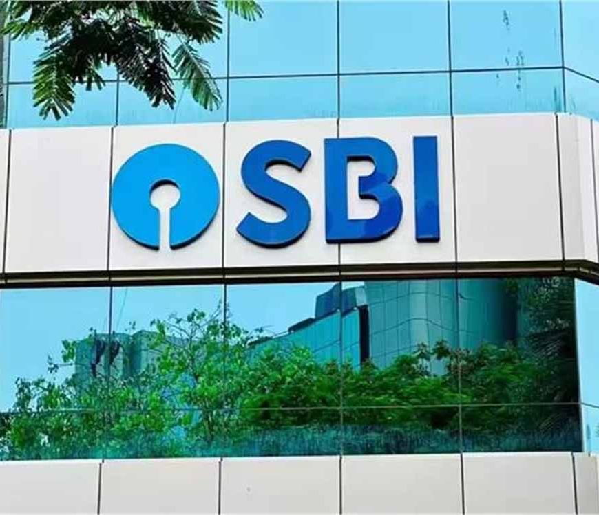 SBI कार्ड यूज़र्स के लिए चेतावनी: 1 नवंबर से नए नियम, बढ़ सकते हैं Extra चार्ज!