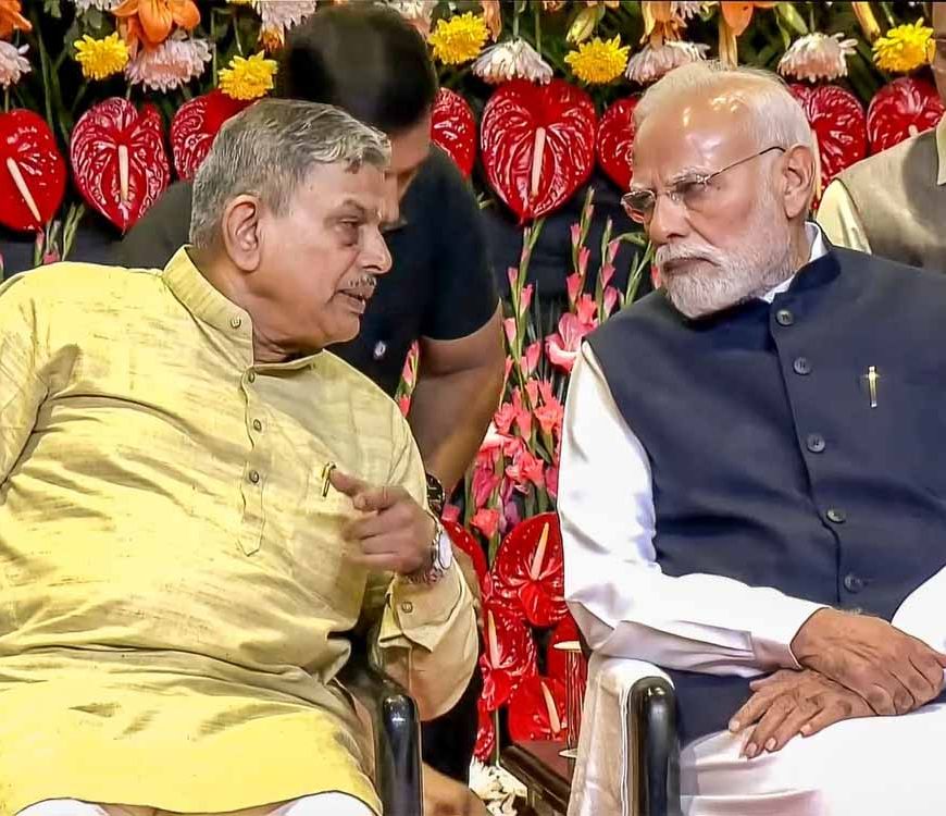PM मोदी ने RSS की शताब्दी पर जारी किया विशेष डाक टिकट और सिक्का, संघ की भूमिका की जमकर सराहना