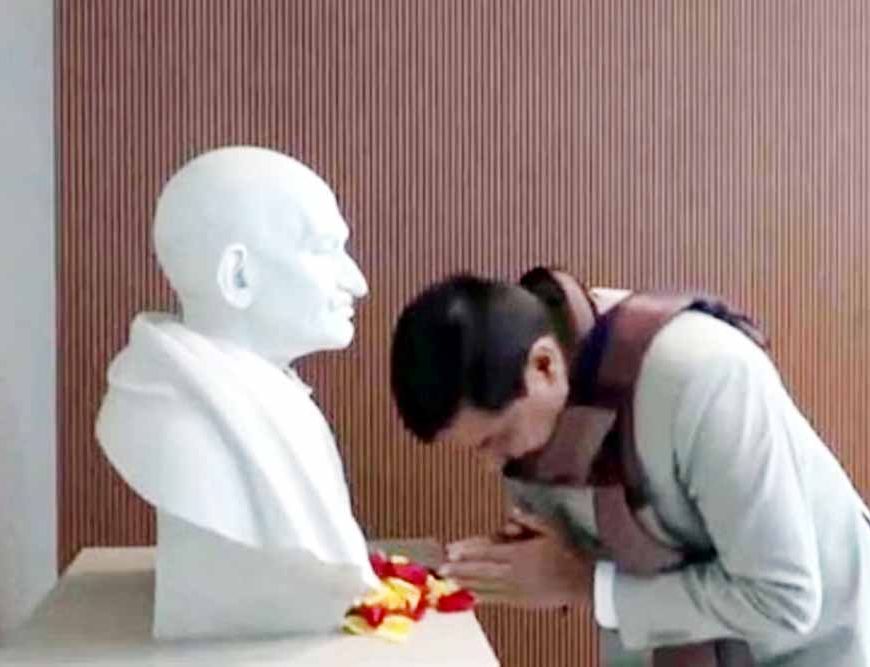 मुख्यमंत्री डॉ. यादव ने राष्ट्रपिता महात्मा गांधी को श्रद्धांजलि अर्पित की