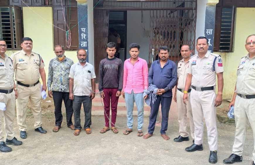 43 लाख के अवैध डीज़ल-पेट्रोल संग 9 आरोपी दबोचे गए