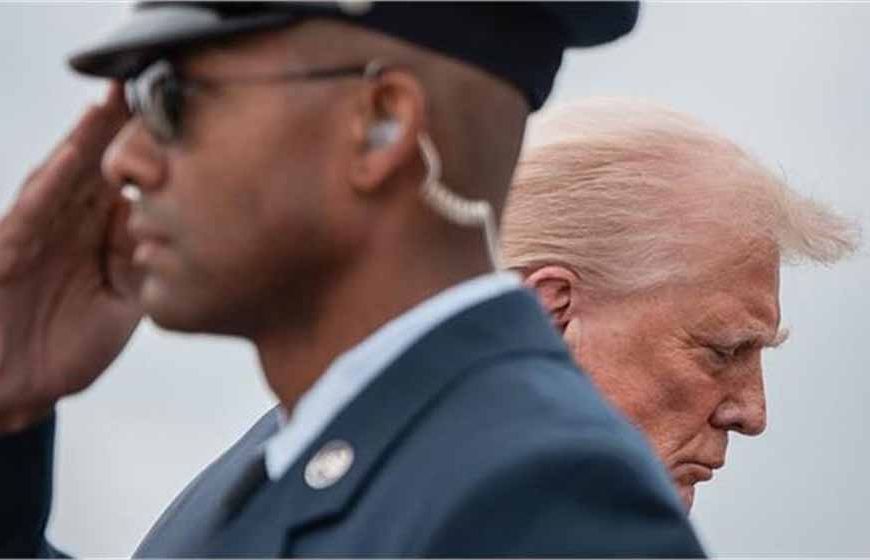 डोनाल्ड ट्रंप ने अमेरिका के सबसे बड़े दुश्मन के खिलाफ किया सशस्त्र युद्ध का ऐलान, गोपनीय दस्तावेज़ में हुआ खुलासा