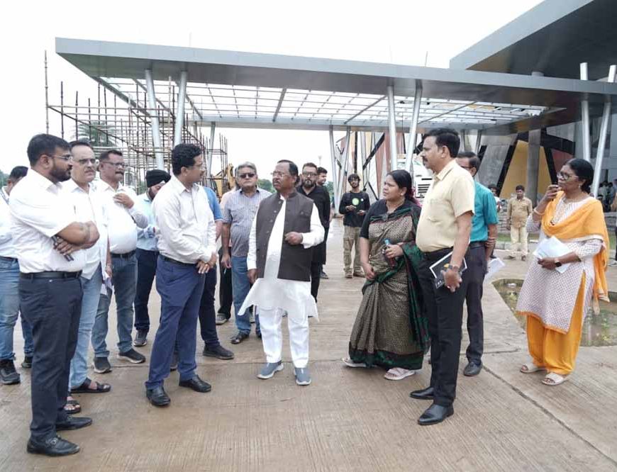 आदिम जाति विकास मंत्री ने आदिवासी स्वतंत्रता संग्राम सेनानियों पर निर्माणाधीन संग्रहालय-सह स्मारक के निर्माण कार्यों का किया निरीक्षण