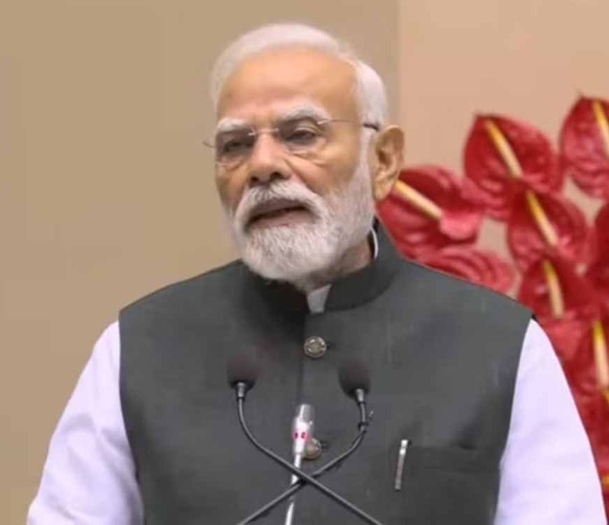 बिहार में गरजी पीएम मोदी की हुंकार: ‘जननायक’ पद की हो रही चोरी, राहुल-राजद पर हमला
