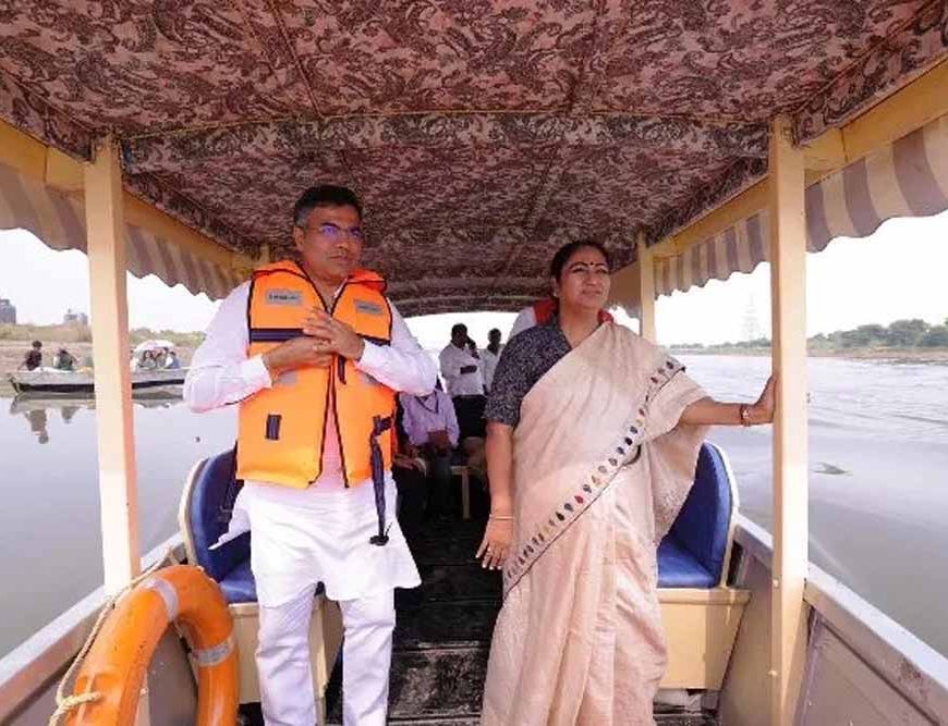 दिल्ली CM का छठ उत्सव दौरा: पल्ला गांव से हाथी घाट तक किया निरीक्षण