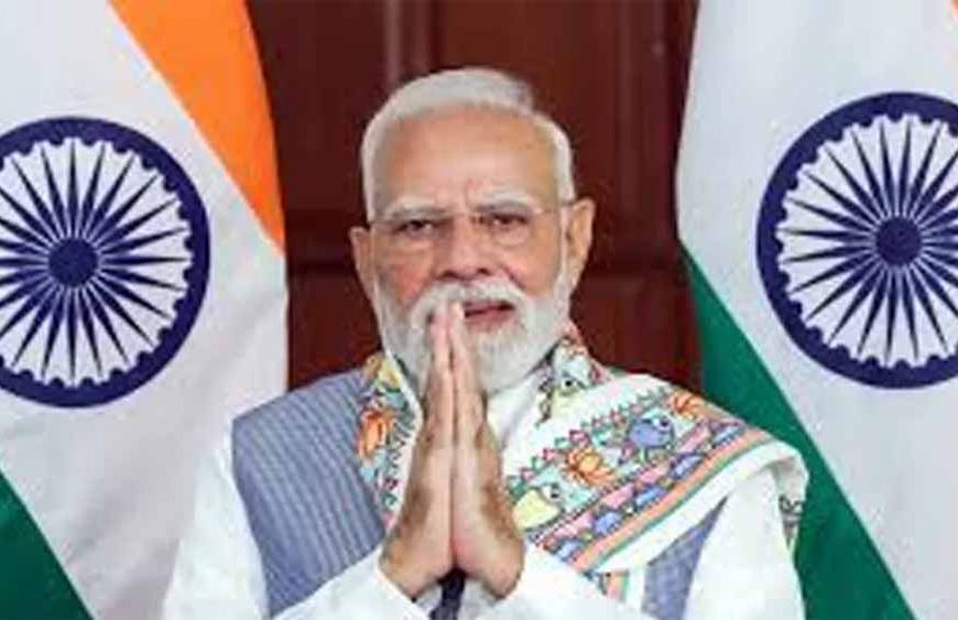 पीएम मोदी का नीतीश पर वार: बोले- कीड़े लगे पेड़ जैसी हो गई थी बिहार की हालत