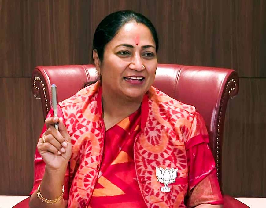 दिल्ली में 27 साल बाद बड़ा बदलाव! रेखा गुप्ता बोलीं- पहली बार जनता के दर्द पर ध्यान