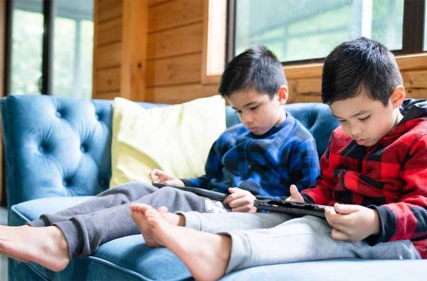 बच्चा मोबाइल की लत से परेशान? AIIMS ने सुझाया यह असरदार तरीका